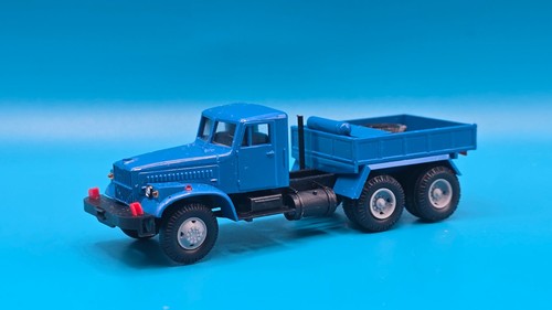 Kraz 258 zugmaschine - kraz,