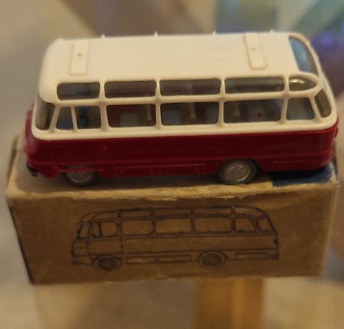 Ddr modellbus rot - modellbus, mit