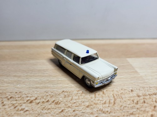 Ddr 87 tschaika - ddr/su, 1:87